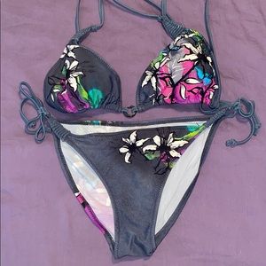 Body Glove grey floral bikini size Medium